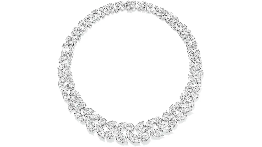 Kilau Kemewahan Kalung Winston Cluster Diamond Necklace